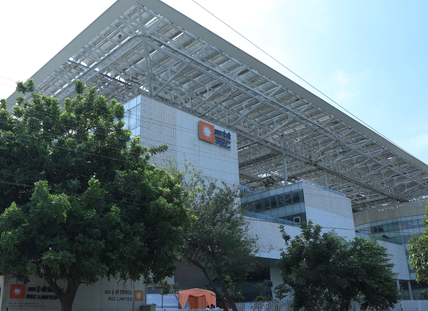 REC clocks record ₹4,451 crore quarterly profit, announces ₹4.60 interim dividend